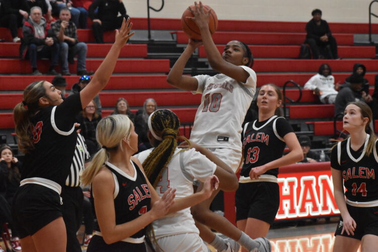 No rust for Cowgirls in 55-31 victory over Salem